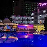 Flamingo מלון סאני ביץ'
