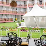 Flamingo Отель 3*