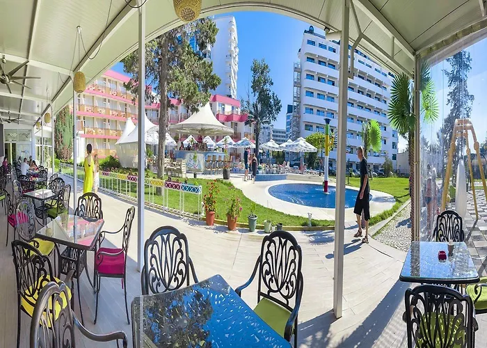 Flamingo Szálloda 3*